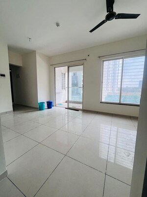 2 BHK Apartment For Rent in VJ YashOne Infinitee, Tathawade