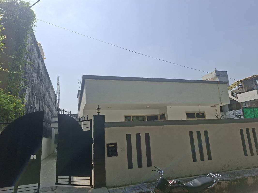 Plot For Sale in Sector 105