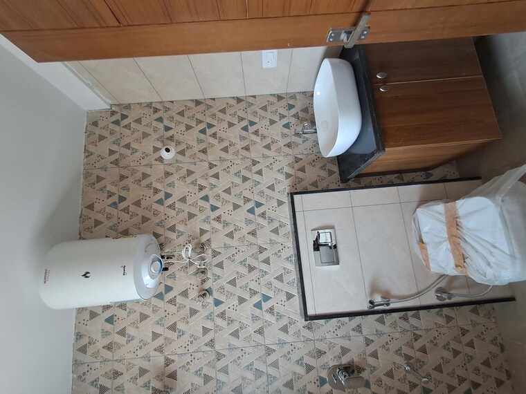 Bathroom, hsr layout 2 Bedroom 1100 Sq.Ft. Builder Floor In Hsr Layout Bangalore 10296452