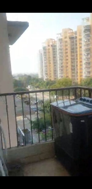 Swimming Pool in 2 BHK Apartment at OP Floridaa, Sector 82 – for Rent