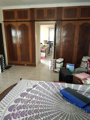 Bedroom in 5 BHK Apartment at Satellite – for Rent