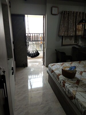 Bedroom in 5 BHK Apartment at Satellite – for Rent