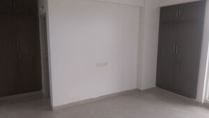 Room in 3 BHK Apartment at Panchsheel Greens II, Sector 16 Greater Noida – for Sale