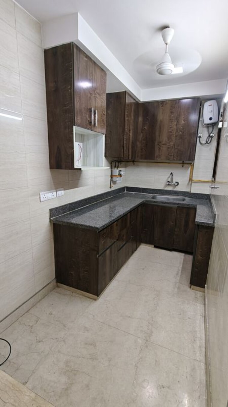 Kitchen, malviya nagar 2 Bedroom 1000 Sq.Ft. Builder Floor In Malviya Nagar Delhi 10296491