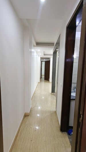 Building Lobby in 2 BHK Builder Floor at Malviya Nagar – for Rent