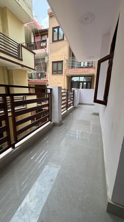 1 BHK + Servant Room,Extra Room Builder Floor For Rent in Chattarpur