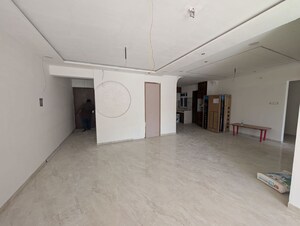 Room in 4 BHK Apartment at Shubh Nirvana, Viman Nagar – for Rent