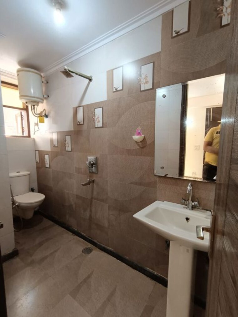 Kitchen, malviya nagar 2 Bedroom 1000 Sq.Ft. Builder Floor In Malviya Nagar Delhi 10296516