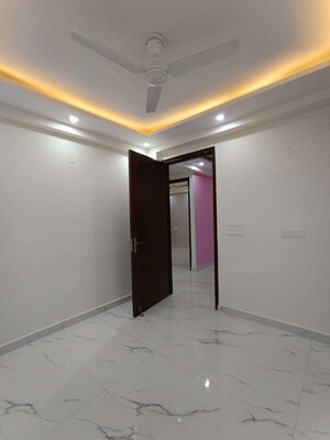 Room in 2 BHK Builder Floor at Saket – for Rent