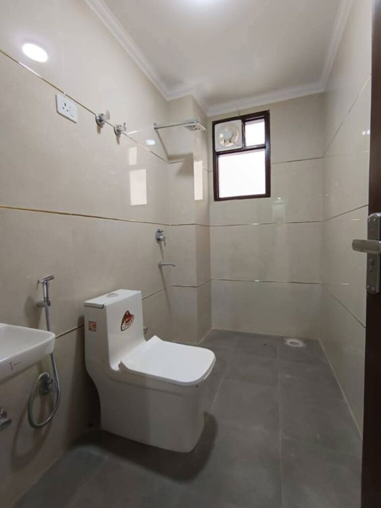 Bathroom, saket 2 Bedroom 1000 Sq.Ft. Builder Floor In Saket Delhi 10296569