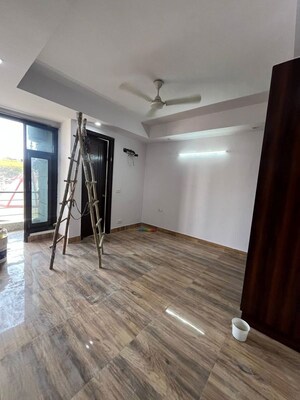 2 BHK Builder Floor For Rent in Saket