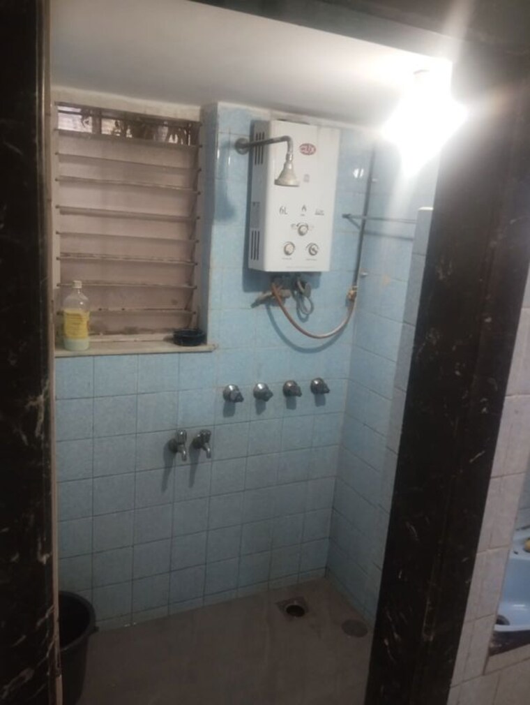 Bathroom, kaveri-chs 1 Bedroom 475 Sq.Ft. Apartment In Vashi Sector 17 Navi Mumbai 10296588