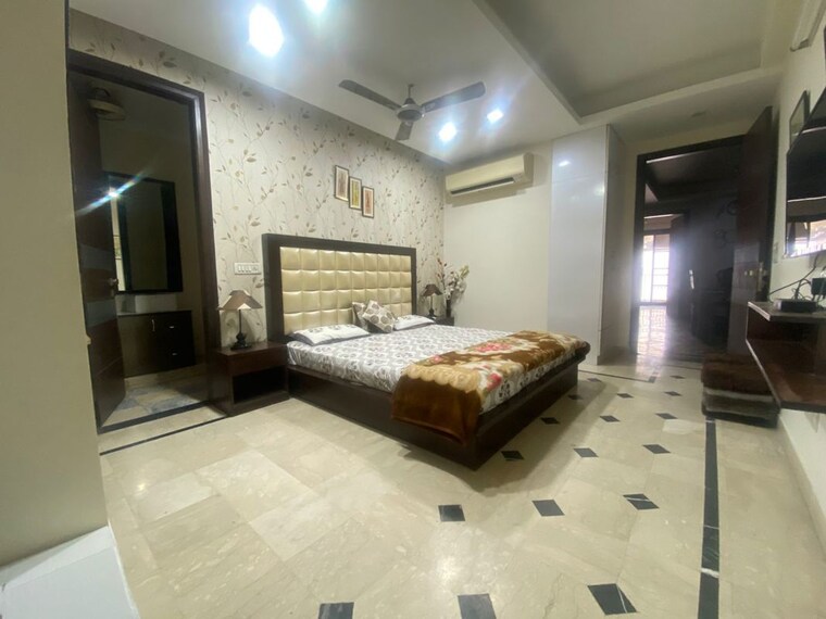 Bedroom, safdarjung enclave 3 Bedroom 1800 Sq.Ft. Builder Floor In Safdarjung Enclave Delhi 10296610