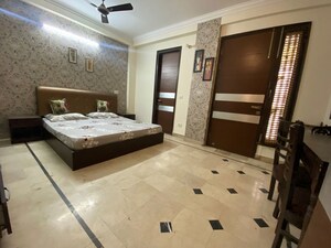 Bedroom in 3 BHK Builder Floor at Safdarjung Enclave – for Rent