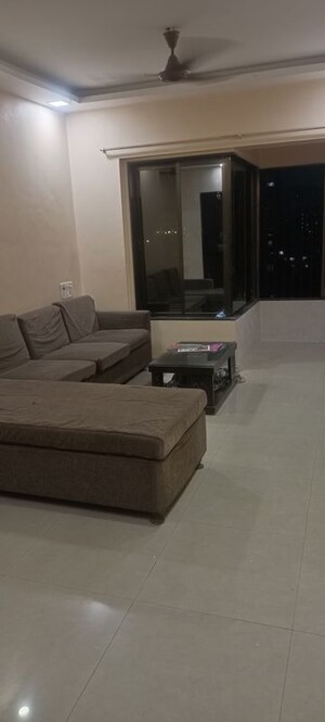 2 BHK Apartment For Rent in SB Purushottam Towers, Prabhadevi