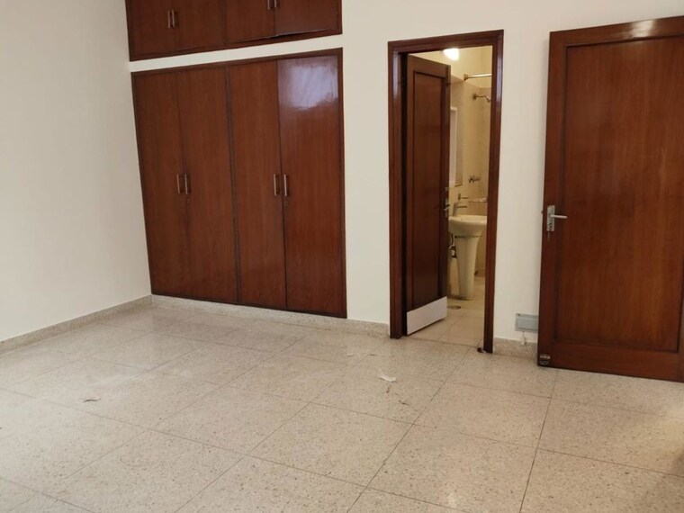 Room, greater kailash i 3 Bedroom 3000 Sq.Ft. Builder Floor In Greater Kailash I Delhi 10296641