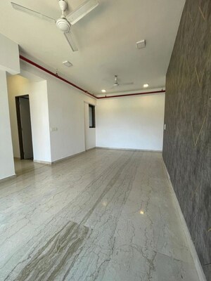 Room in 3 BHK Apartment at Kanakia Silicon Valley, Powai – for Rent