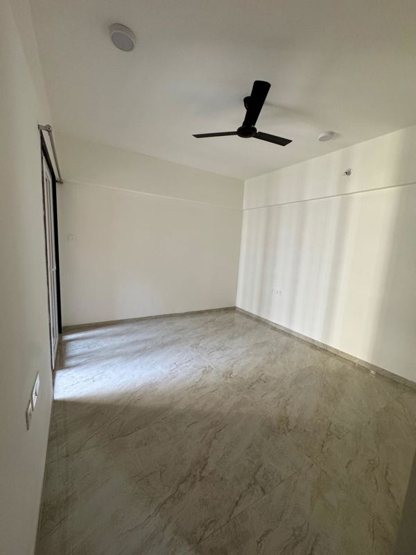 1 BHK + Pooja Room Apartment For Rent in Suyog Nisarg