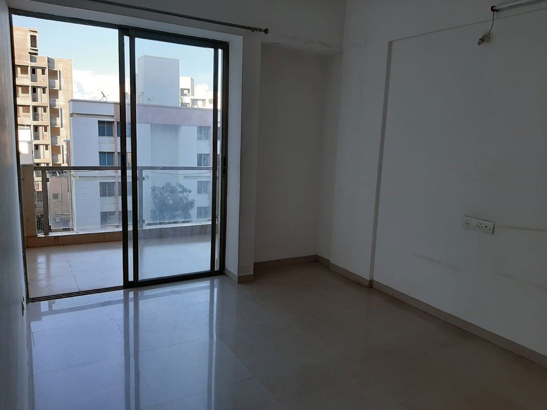 2 BHK + Pooja Room,Servant Room,Extra Room Apartment For Rent in Gulmohar Goldcoast