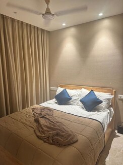 1 BHK + Pooja Room Apartment For Rent in Hiranandani Regent Hill