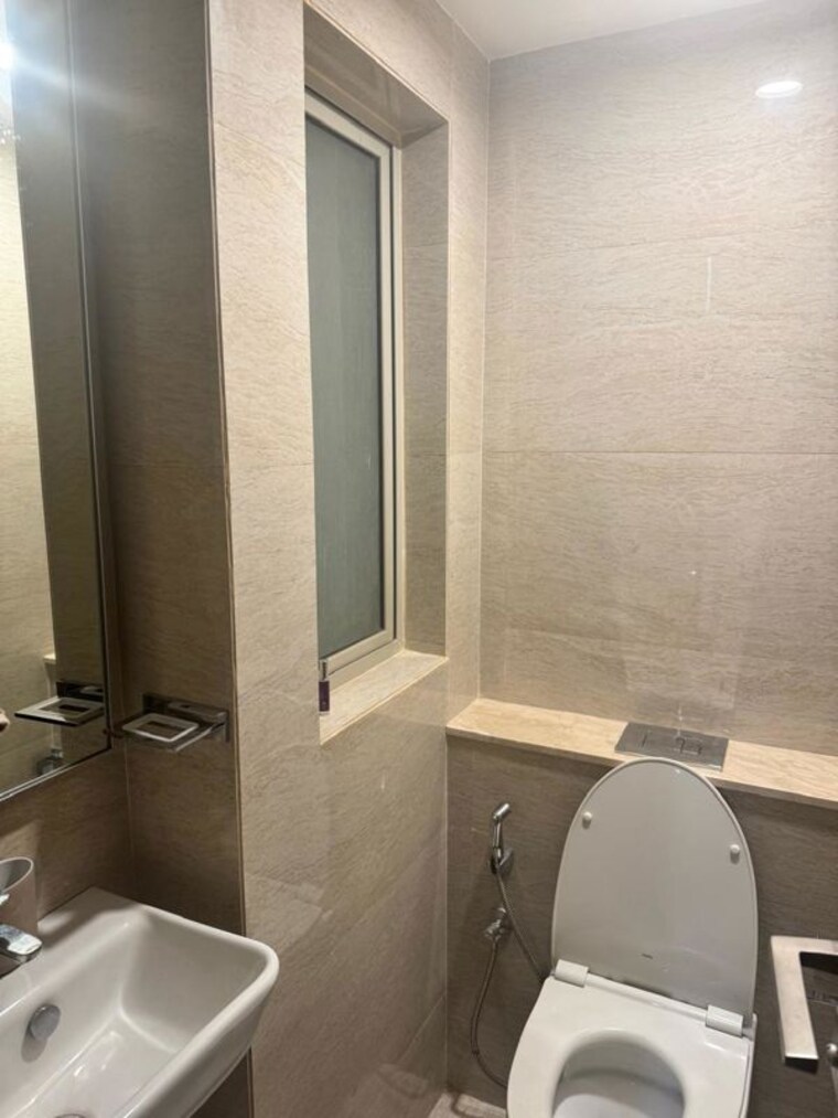Master Bedroom, hiranandani-regent-hill 1 Bedroom 379 Sq.Ft. Apartment In Powai Mumbai 10296682