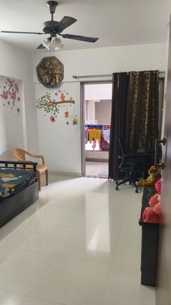 1 BHK + Pooja Room,Servant Room Apartment For Rent in Venkatesh Graffiti