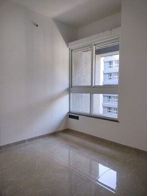 Room in 2 BHK Apartment at Pristine Allure, Kharadi – for Rent