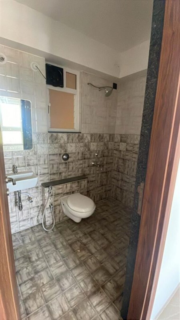 Bathroom, pristine-allure 2 Bedroom 850 Sq.Ft. Apartment In Kharadi Pune 10296719