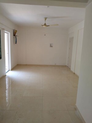 Room in 2 BHK Apartment at Vastushree Enclave, Dhanori – for Rent