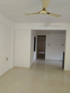 2 BHK + Pooja Room,Servant Room,Extra Room Apartment For Rent in Vastushree Enclave