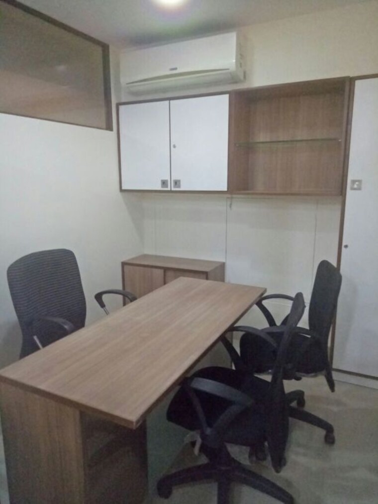 Team Area, wellington-business-park-i Commercial Office Space 675 Sq.Ft. In Andheri East Mumbai 9620183