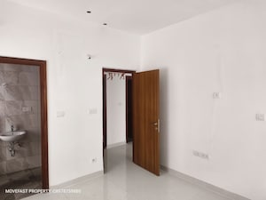 Room in 2 BHK Apartment at Lotus Grand, Kokapet – for Sale
