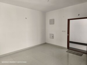Room in 2 BHK Apartment at Lotus Grand, Kokapet – for Sale