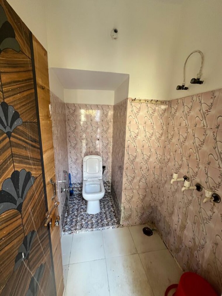 Bathroom, abcz-east-sapphire 2 Bedroom 1050 Sq.Ft. Apartment In Sector 45 Noida 10296782