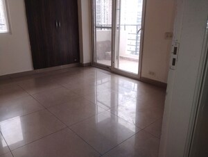 2 BHK Apartment For Rent in Express Zenith, Sector 77