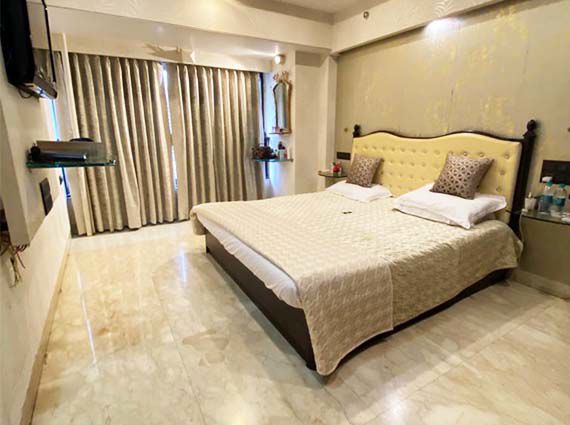 1 BHK Apartment For Rent in K Raheja Raheja Classique