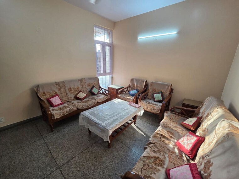Bedroom, ip extension 3 Bedroom 1250 Sq.Ft. Apartment In Ip Extension Delhi 10296799