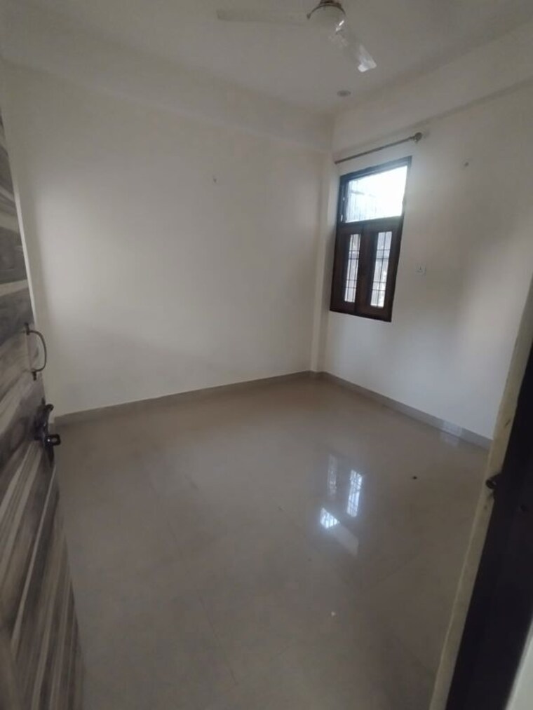 Room, delta i greater noida 2 Bedroom 85 Sq.Mt. Independent House In Delta I Greater Noida Greater Noida 10296823