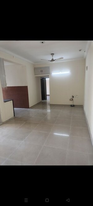 2.5 BHK Apartment For Rent in Antriksh Golf View, Sector 78