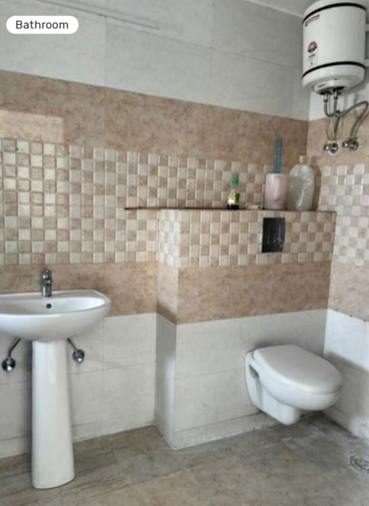 Bathroom, jugals-emerald-court 3 Bedroom 2004 Sq.Ft. Apartment In Hazratganj Lucknow 10296410