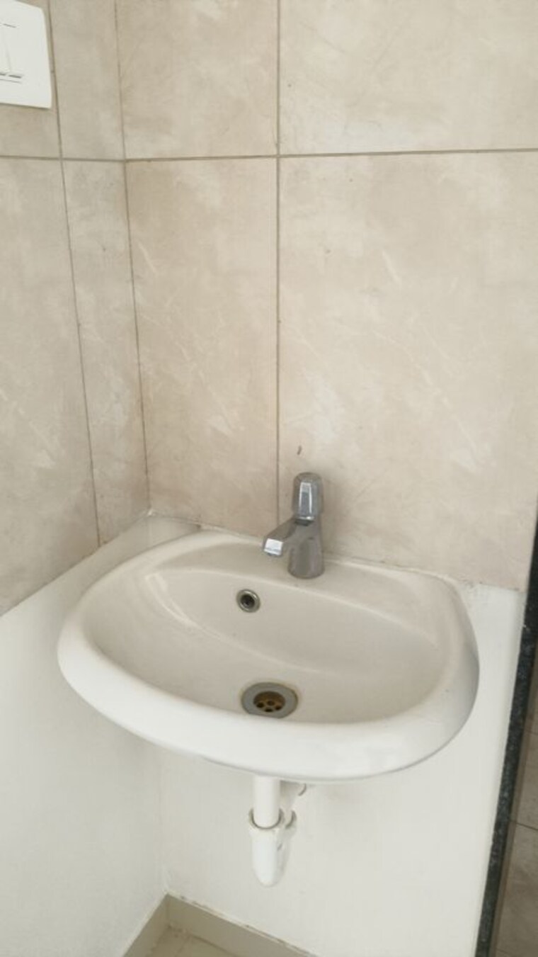 Bathroom, utsav-51-balewadi-residences 2 Bedroom 1100 Sq.Ft. Apartment In Balewadi Pune 10296900