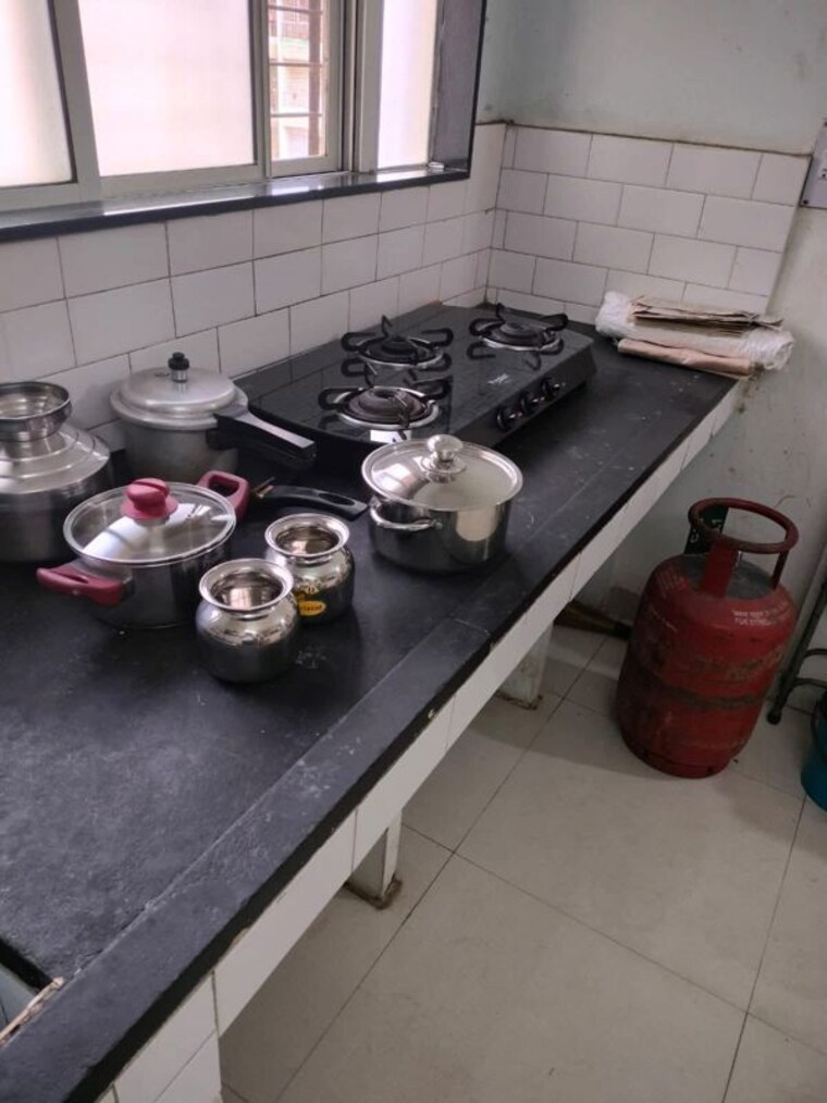  Parking, vishrantwadi 1 Bedroom 750 Sq.Ft. Apartment In Vishrantwadi Pune 10296984