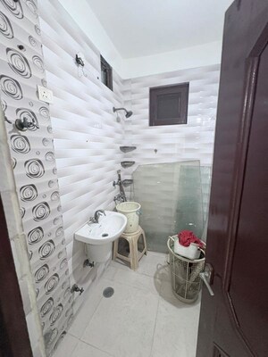 Master Bedroom in 3 BHK Builder Floor at Savita Vihar – for Rent