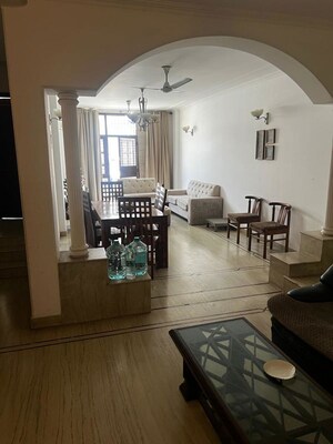 Team Area in 3 BHK Builder Floor at Greater Kailash I – for Sale