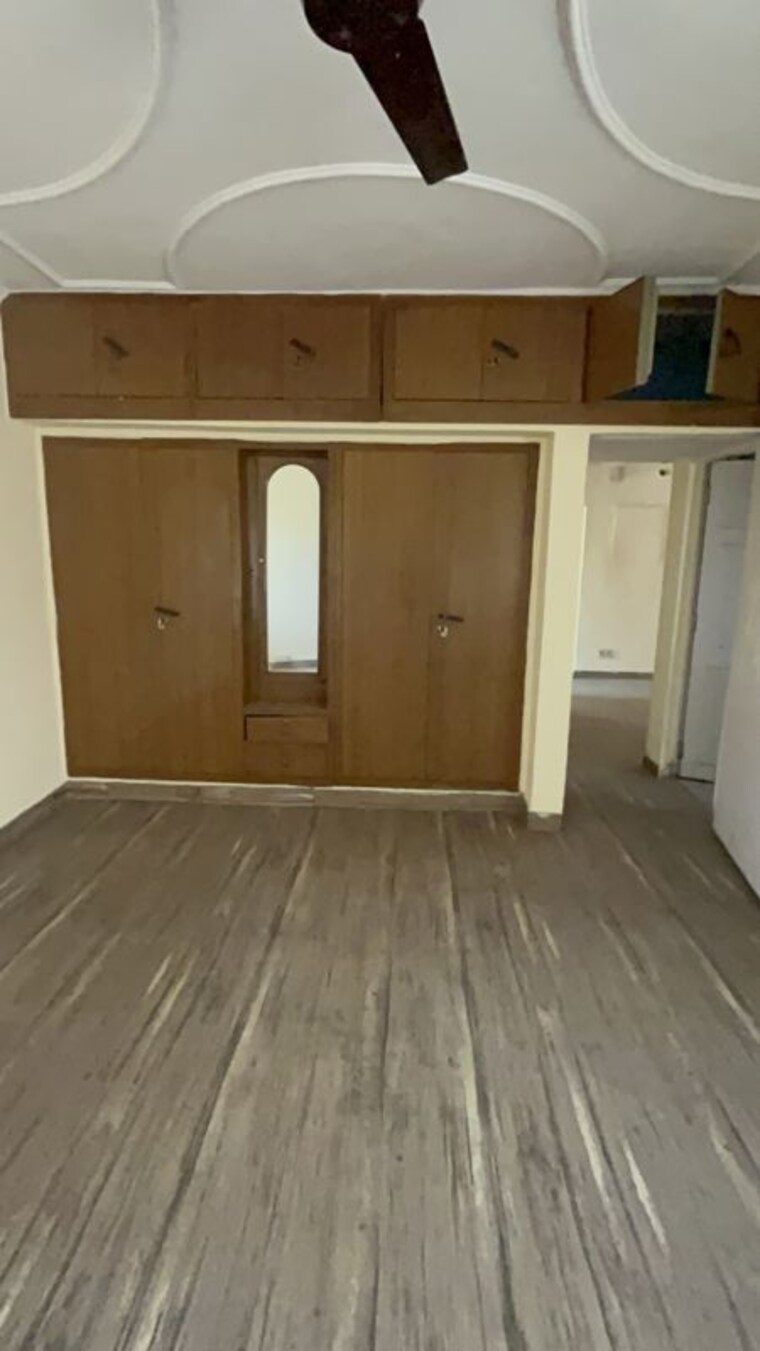 Kitchen, mayur vihar 2 Bedroom 1200 Sq.Ft. Apartment In Mayur Vihar Delhi 10297015