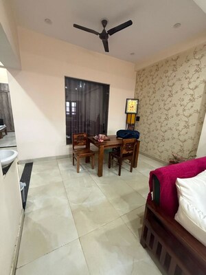 Living Room in 2 BHK Independent House at Viram Khand – for Rent