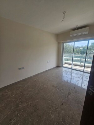 Room in 4 BHK Apartment at LnT Elixir Reserve, Powai – for Rent