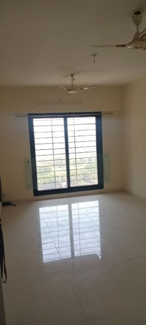 Room in 1 BHK Apartment at Kanakia Spaces Zen World, Kanjurmarg East – for Rent