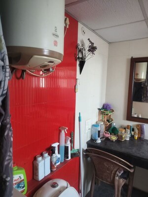 Furnished Amenities in 3 BHK Builder Floor at VP Floors, Sainik Colony – for Rent