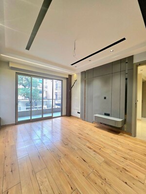 Room in 3 BHK Builder Floor at BPTP Astaire Gardens, Sector 70a – for Sale